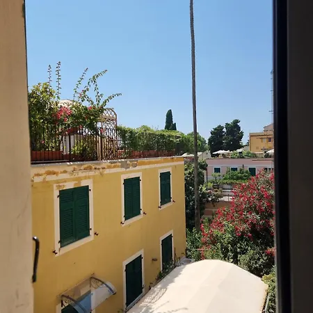 Apartment Nel Cuore Di Nervi